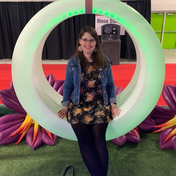 Meet your Posher, Heather - Picture 1 of 1